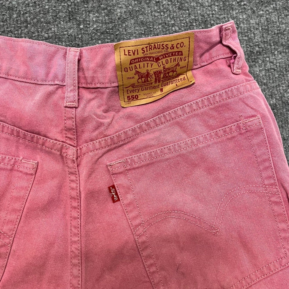 Levi's Shorts Womens Size 10 Pink Tencel Cotton 550 Relaxed Fit Denim Casual - Picture 7 of 9